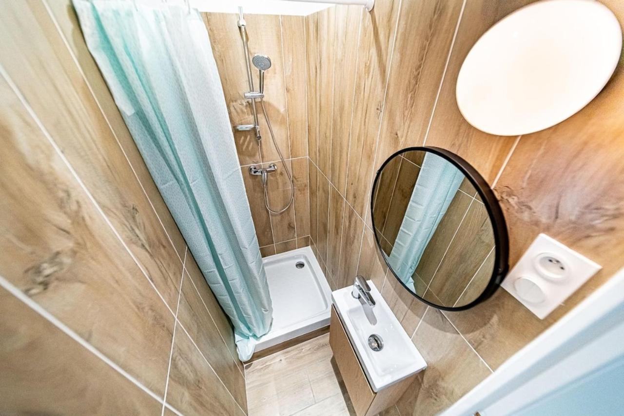 Appartamento Sleep And Go - Cozy 9 People - Oullins Esterno foto