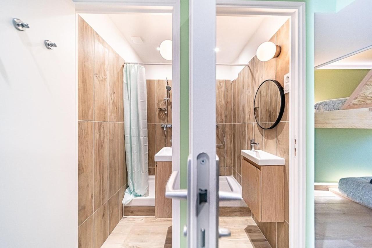 Appartamento Sleep And Go - Cozy 9 People - Oullins Esterno foto