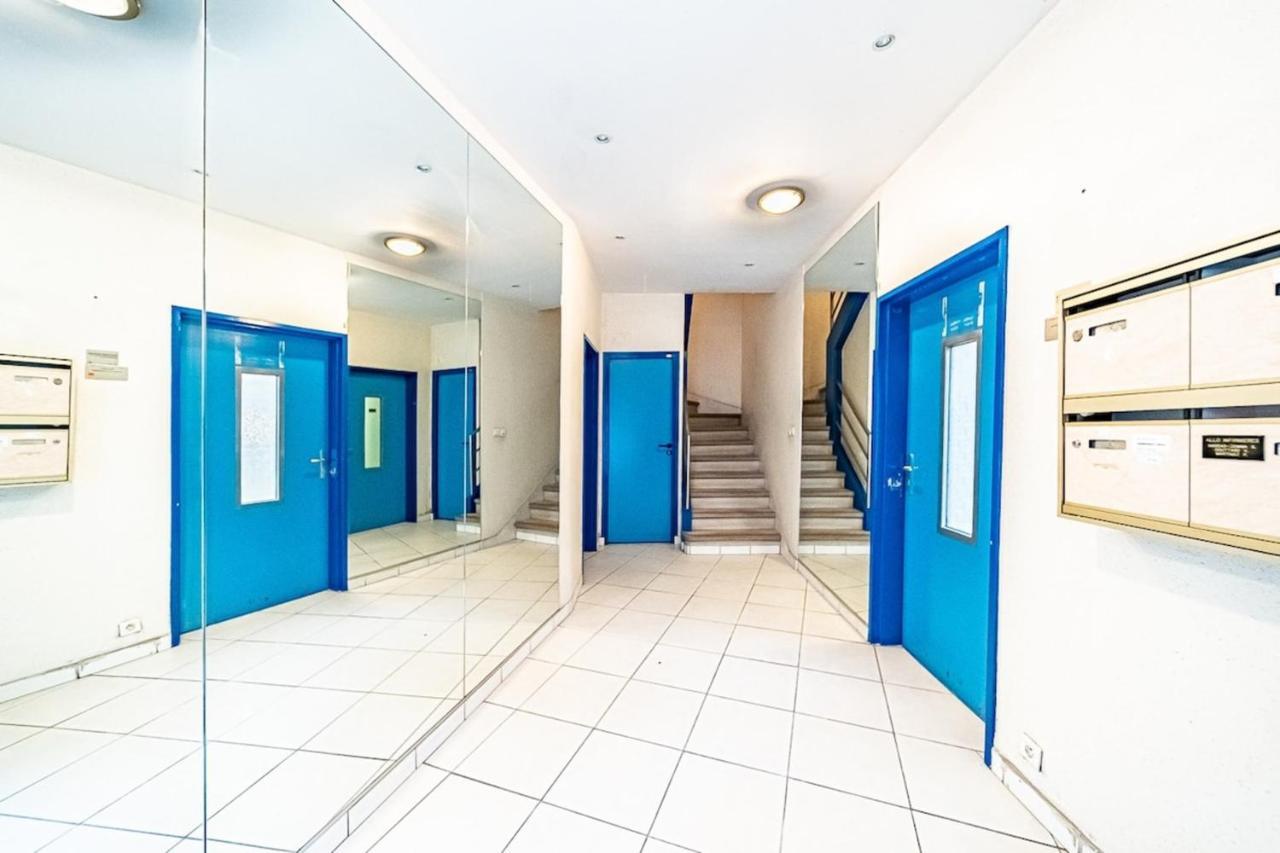 Appartamento Sleep And Go - Cozy 9 People - Oullins Esterno foto